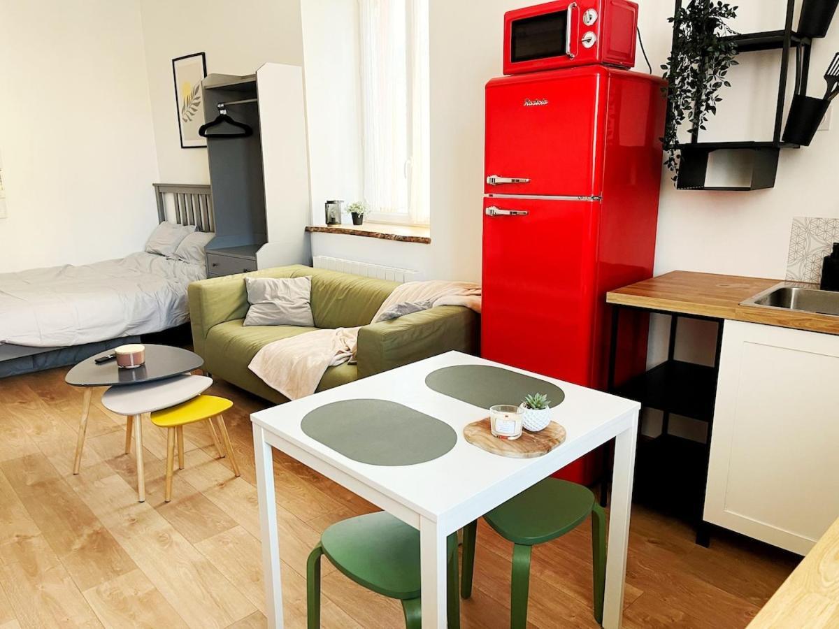Studio Chic Au Style Retro Moderne Saint-Genix-sur-Guiers Exterior foto